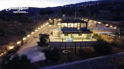  11 مزرعة مميزة مع بيت طابقين للبيع