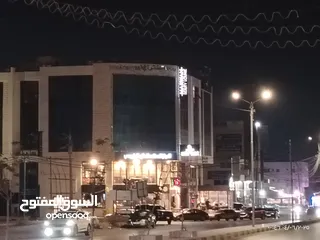  12 مخزنين عدد 2 للايجار بقرب من مجمع عمان وشارع اربد الحصن ودوار اليوسفي وقهوة هيبرد حلويات ميدان شامي