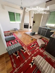  24 قطعة أرض وبيتين  ومزرعه جاهز للسكن