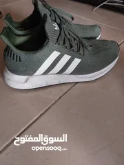  1 اديداس للبيع بحالة ممتازة جدا نمرة 41  الاصلي 100% مريح جدا في اللبس