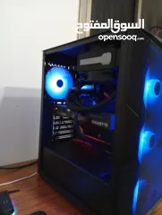  6 كمبيوتر جيمنغ وحش بلآداء مع تبريد مائي مغلق مستعمل لمدة خفيفة شبه جديد
