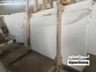  7 رخام ثاسوس كريستال يوناني الواح سماكه 20مم نوعيه فاخره مستوا قصور او بهو كبار الاعمال ارضيات او جدار