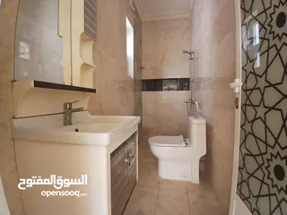  8 Villa for rent in Auzaiba فيلا للايجار في العذيبة AZ-