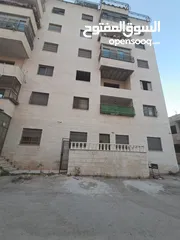  2 شقه ارضيه مدخل مستقل فل خدمات للبيع في بيت وزن