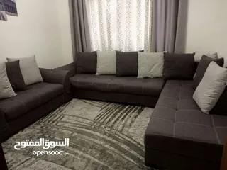  1 طقم كورنر  للبيع بحاله جيده جدا مع ركلينر ودبدوب كبير