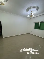  21 شقة أرضية سوبر ديلوكس مع ترس وكراج خاص منطقة جميله وقريبة من الأسواق والخدمات 3 مداخل