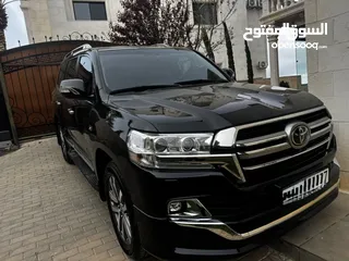  1 تويوتا لاند كروزر في إكس اس فل كامل اعلى فئة وارد المركزية