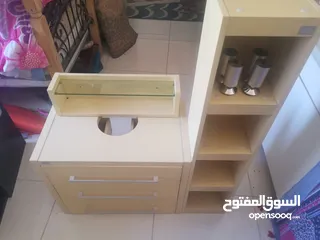  2 خزانه مغسله و رفوف