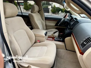  11 تويوتا لاند كروزر (GXR 2015 (V8 وارد صيانة الشركة ( طلب خاص 60th) مالك واحد بحالة الوكالة