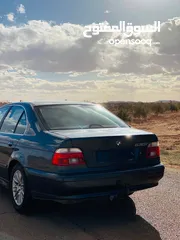  1 Bmw فيه خامسه للبيع 2002