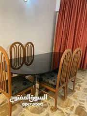  4 طاولة طعام كبيرة بيضوي