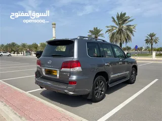  3 للبيع لكزس LX570 موديل 2015 خليجي