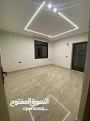  8 شقق فخمة تشطيب سوبر ديلوكس للبيع