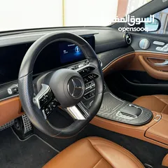  6 Mercedes Benz E-300 2021