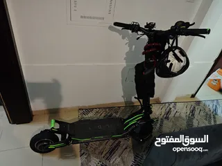  11 Blade 10 electric scooter