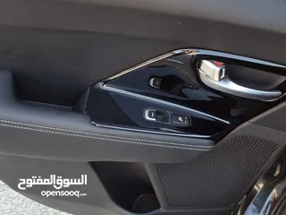  13 كيا نيرو 2022 فل مع فتحة بحالة الوكالة 7جيد