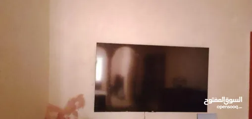  1 شاشه نوع غزال 70 بورصه جديده بعدها ما استعملناها غير مره واحده