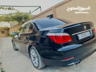  4 BMW 528 كوبرا