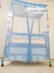  2 تخت ازرق للبيع جديد لم يستخدم للبيع مع فرشته تفصيل نوعيه ممتازة سبب البيع أنه بدي اجيب واحد زهر