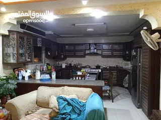  18 شقه شبه تسويه على الشارع للبيع بسبب داعي السفر