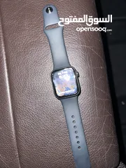  2 Apple Watch SE 2nd generation