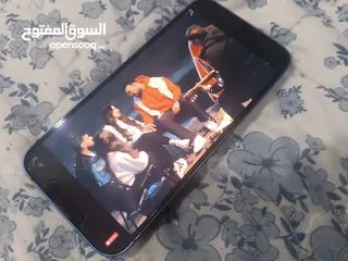  5 ايفون 13 عادي 265جيجا وكالة الجهاز البطاريه 81 جهاز مش مفتوح وكالة  الله يطرح البركة لصاحب النصيب