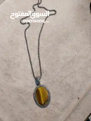  3 فضيات و احجار كريمه