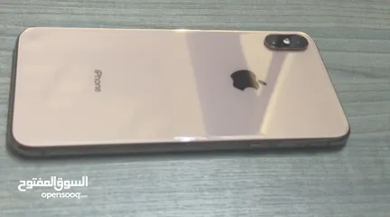  5 ايفون XS max مع كرتونته ( 256 جيجا )