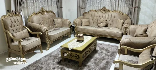  1 طقم كنب 9 مقاعد مع الطاولات بحالة الجديد غير مستخدم