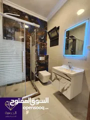  23 طابق اخير مع روف دوبلكس فاخر لم يسكن لقطه وبسعر مغري جداااا في اجمل مناطق الجاردنز قرب شارع المدينة