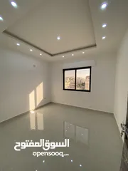  13 شقق فاخرة 142 متر بأجمل مناطق شفا بدران الكوم تشطيب مميز واسعار مناسبة طابق اول وطابق ثاني