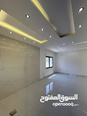  7 طابق او او ثاني خلف جامعة البتراء البنيات تشطيب حديث