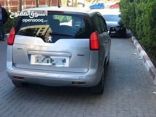  4 كااااش فقط 27.999 بيجو 5008 اوتوماتيك  1600 بنزين  بانوراما  جنط مغنسيوم  كواشيك جديدة شاشة كراسي  ح