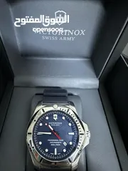  5 ساعة  للبيع Victorinox