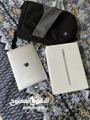 2 Apple MacBook Air M1 2020 13 inch