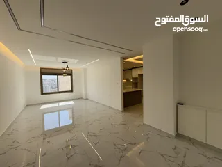  3 شقق للبيع في عين مصباح