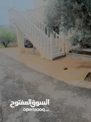  4 منزل على قطعة أرض 2 دونوم ، لمعرفة السعر الرجاء التواصل على الرقم في الوصف