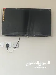  2 شاشه 32 شبه جديده