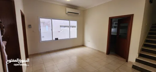  5 4Me8Beautiful 5 bedroom villa for rent in Al Ansab Heights.