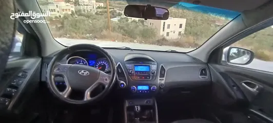  4 هيونداي توسان 2013