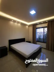  5 شقة مفروشة ارضيه  للايجار في منطقة عبدون .. مع ترس و كراج  / مساحة 120م