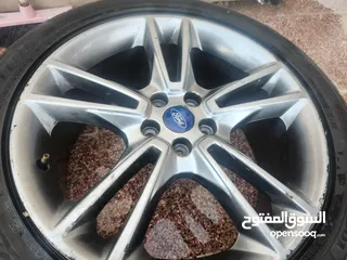 1 جنط 19 تيتانيوم نظيف للبيع اربع فردات بسعر مغري