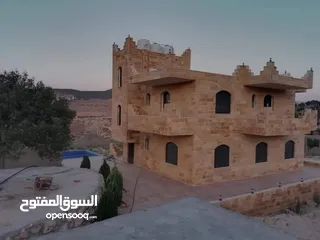  4 مزرعه مميزه للبيع السلط جلعد