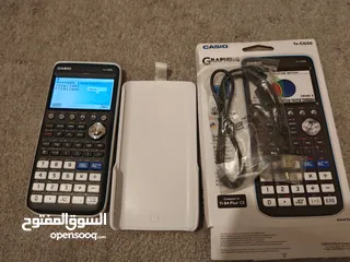  4 CASIO FX-CG50 آلة حاسبة هندسيه قابل التفاوص وشامل التوصيل في عمان