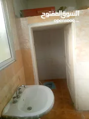  6 شقه صغيره للإيجار لعرسان الزرقاء /الرصيفه حي القادسيه