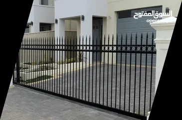  21 Sliding Glass gates automatic