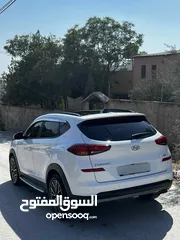  4 جب توسان 2019 فل اضافات تأمين وترخيص شامل سنة كاملة فل الفل 1600 تيربو بنزين عداد65000