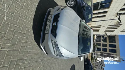  3 سيات يكنين