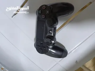  3 بلايستيشن 4 للبيع