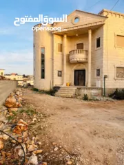  3 فيلا دبلكس مشطبة سوبر ديلوكس ( مالية وكالة نضيفة )